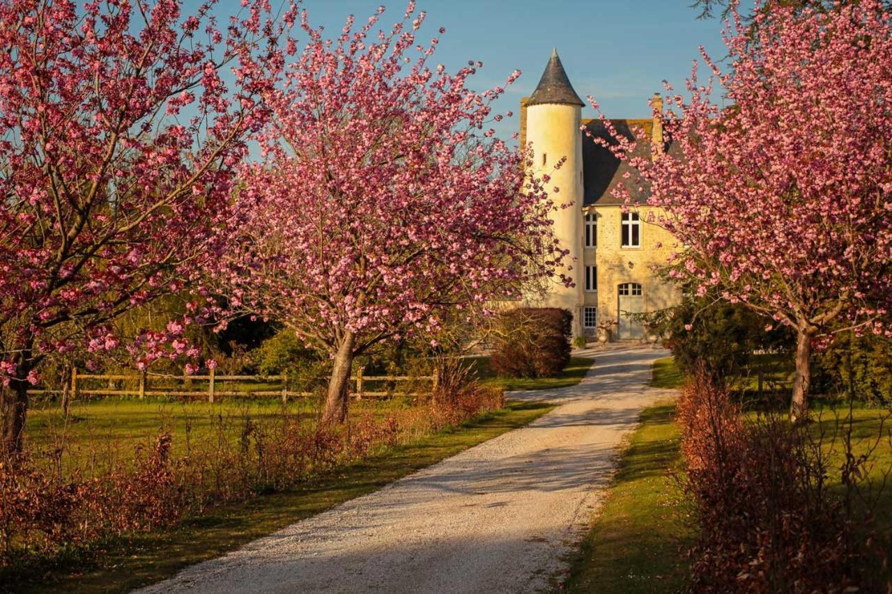 Chateau De Monfréville Exterior photo